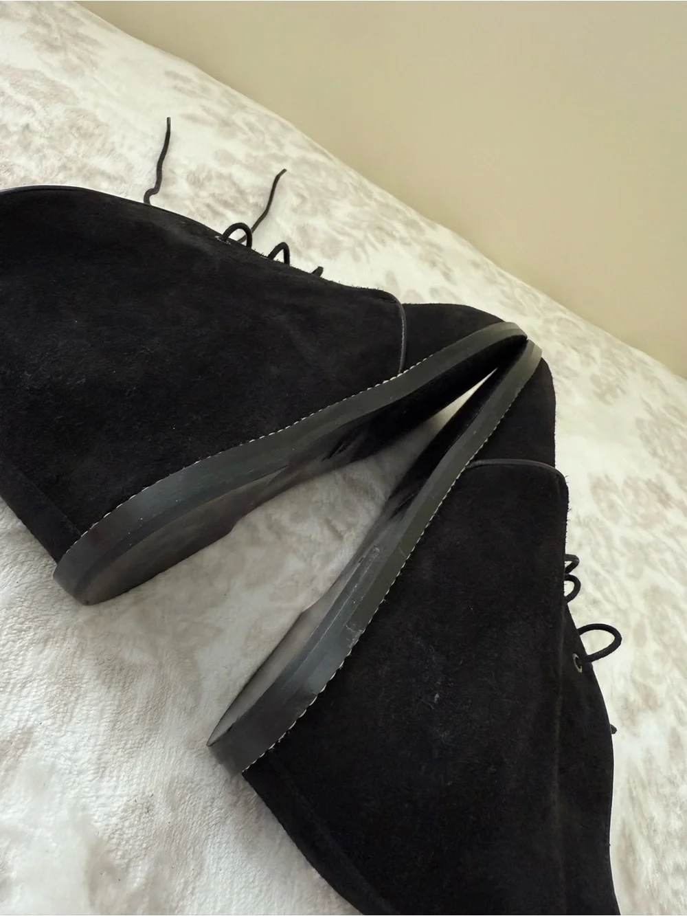 Stuart Weitzman classic black